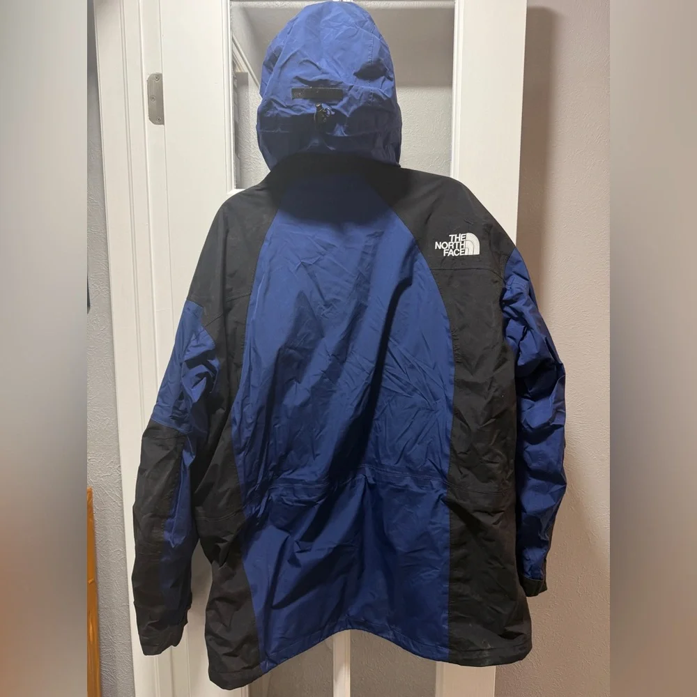 The North Face Men’s Summit Series GORE-TEX® Jacket-Vintage - Picture 15 of 15